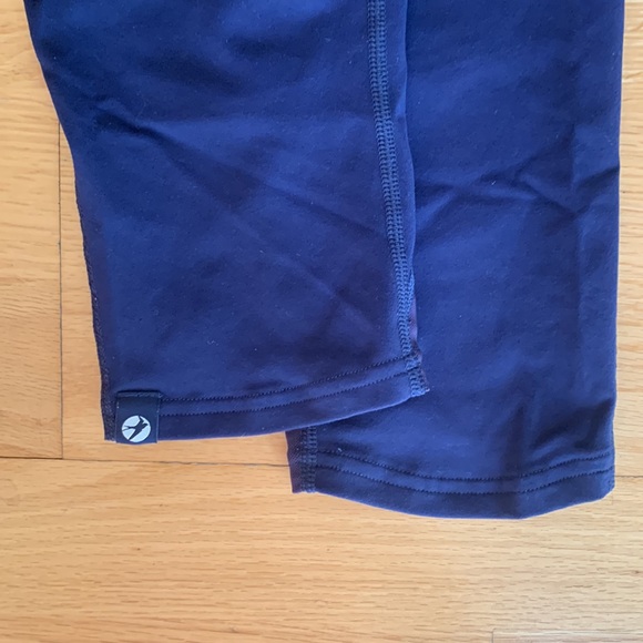 NWOT bundle of Oiselle knickers color grounded size 4 - Picture 10 of 15